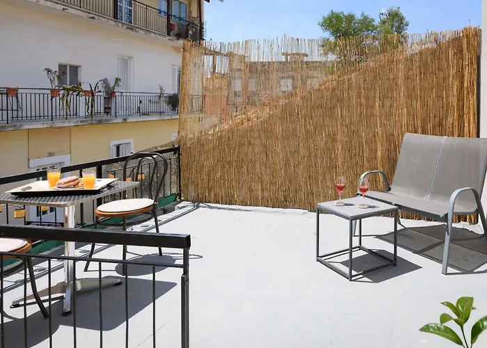 Zoi\'S Apartment